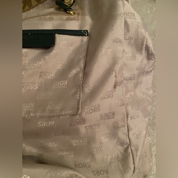 Michael Kors Tote w/ Green Straps - Picture 10 of 12